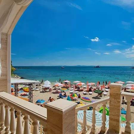 Rich * Nesebar