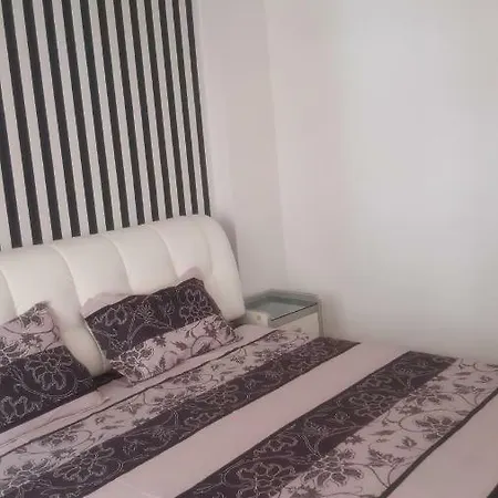 Rich Apartment
