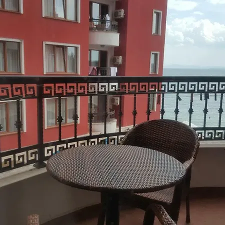Rich Apartment